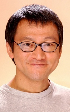 キャリアを引く女 吹き替え